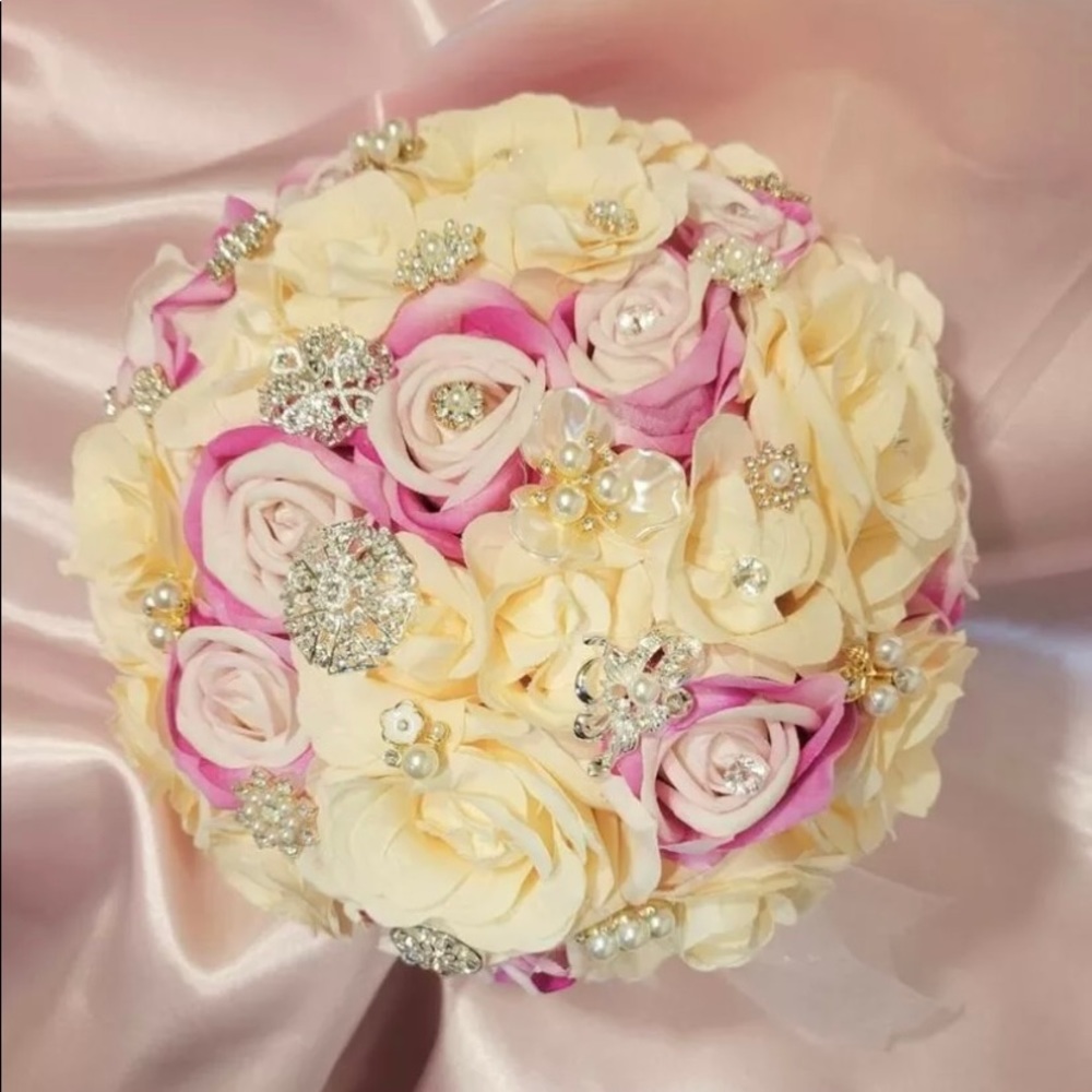 Pink And Ivory Roses with Brooches Bridal Bouquet and Groom boutonnière Set
